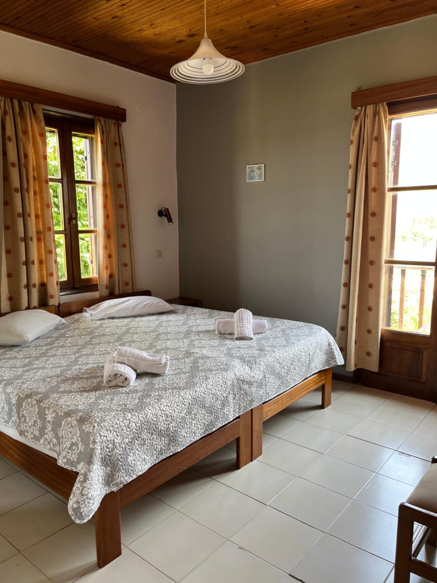 Islands Apartments Petra  Bagian luar foto