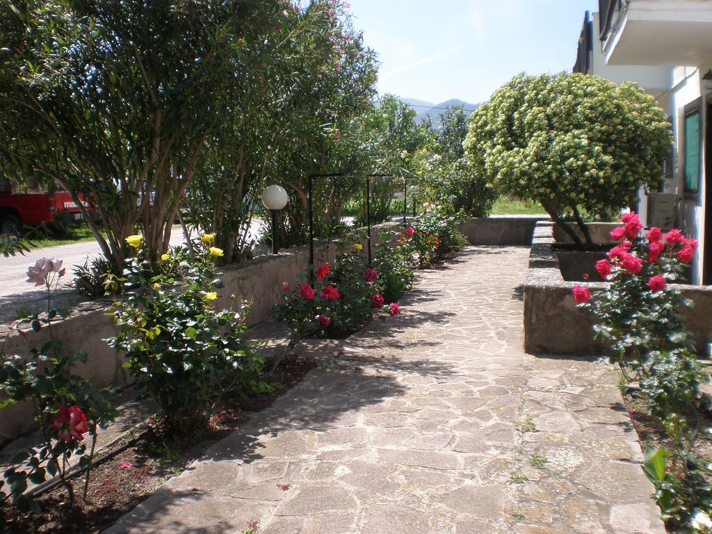 Islands Apartments Petra  Bagian luar foto